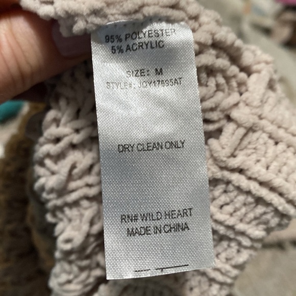 Woven Heart I Boatneck I Chunky I Sweater I Size: M - Picture 14 of 14